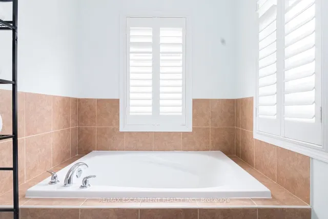 Additional image 27 of 668 SELLERS Path