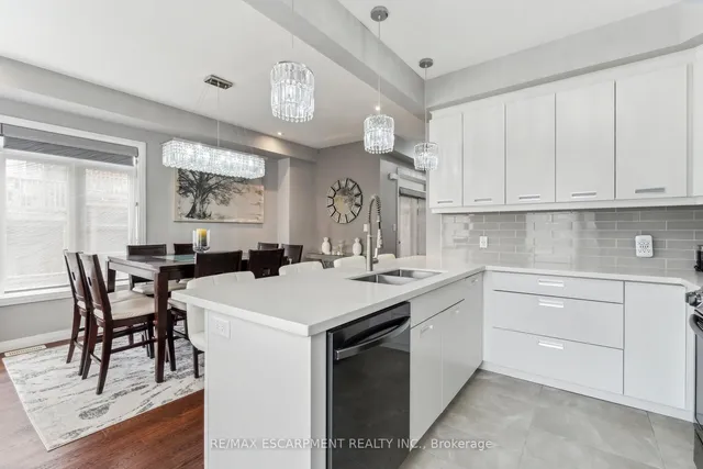 Additional image 9 of 30 Times Square Blvd Unit 305