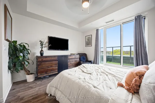 Additional image 20 of 1630 Queen St Unit 507