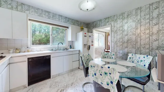 Additional image 11 of 106 Grandravine Dr