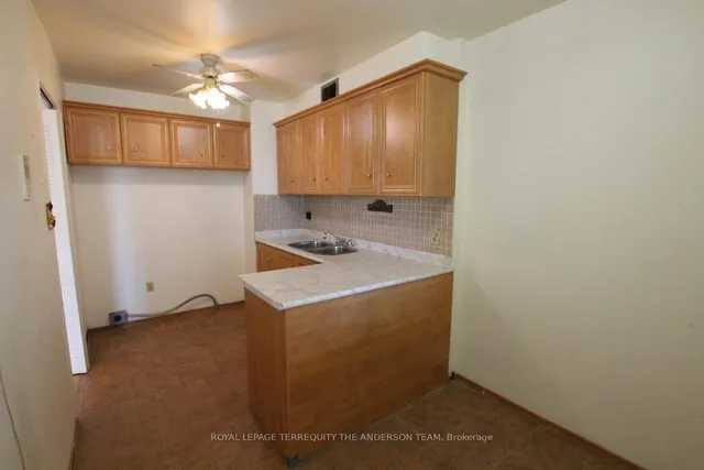 Additional image 14 of 9 Four Winds Dr Unit 402