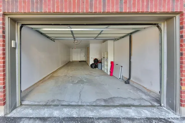 Additional image 2 of 2160 Trafalgar Rd Unit 10