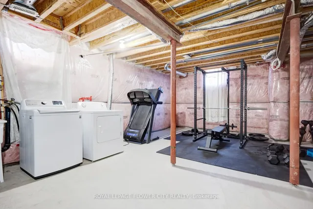 Additional image 45 of 79 Yellowknife Rd