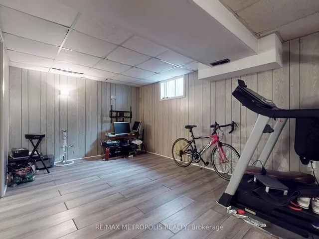 Additional image 32 of 7033 Netherbrae Rd Unit 8