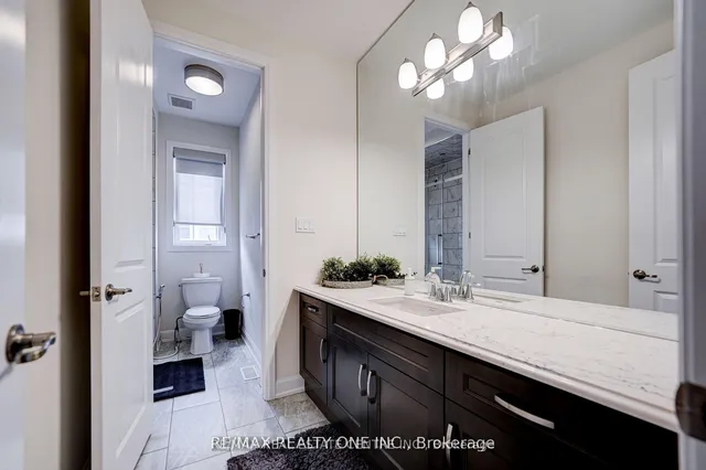 Additional image 33 of 438 North Park Blvd