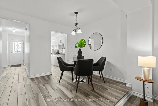 Additional image 10 of 2207 Middlesmoor Cres