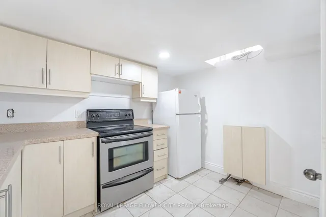 Additional image 41 of 47 Burgby Ave