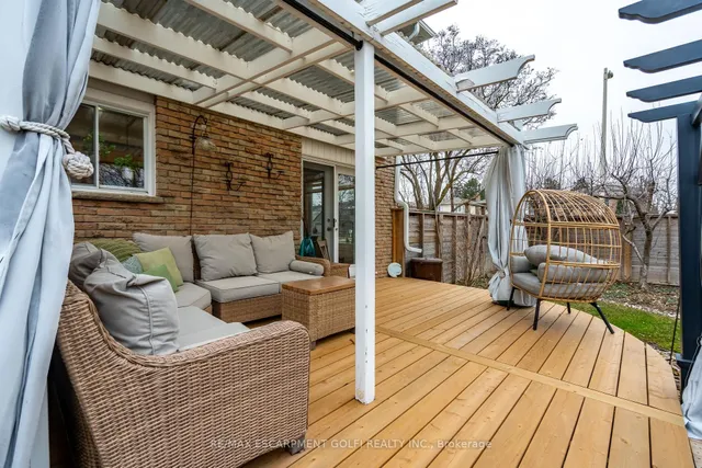 Additional image 33 of 773 Laurier Ave