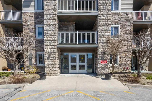 Additional image 3 of 684 Warden Ave Unit 301