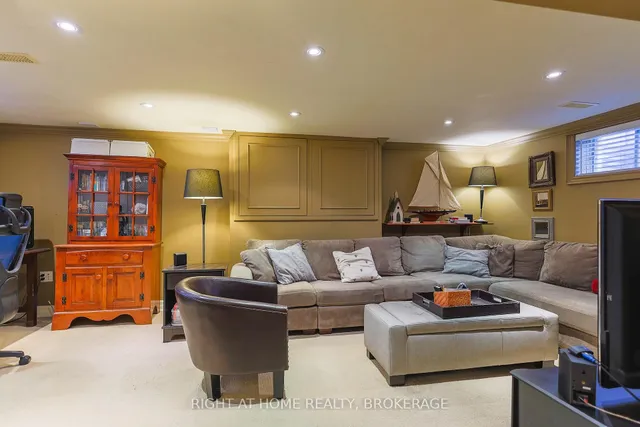 Additional image 19 of 263 Hart Ave