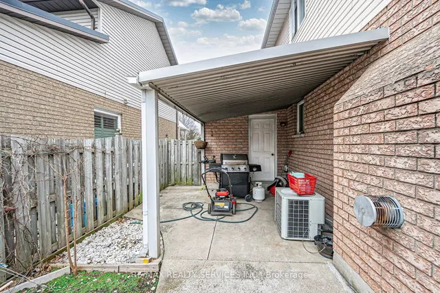 Additional image 34 of 172 Alderlea Ave