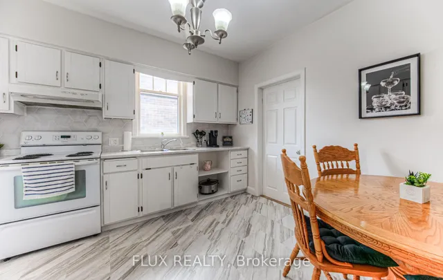 Additional image 34 of 744 Queen St