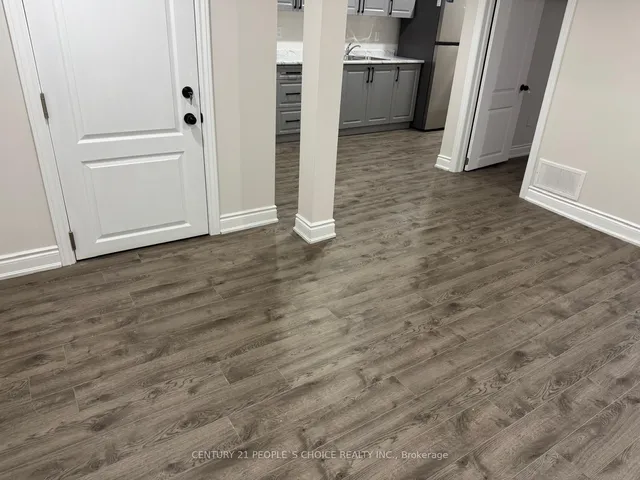 Additional image 32 of 6862 Darcel Ave