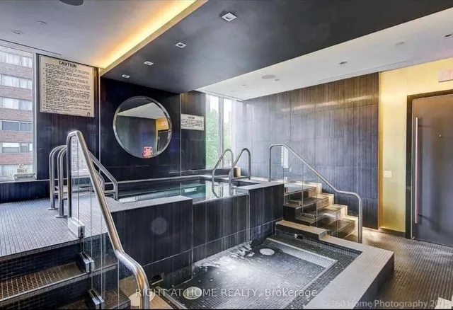 Additional image 3 of 32 Davenport Rd Unit ph02