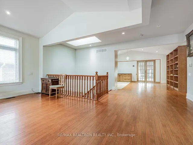 Additional image 7 of 32 Roberta Dr