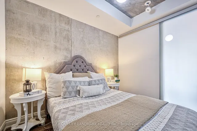 Additional image 23 of 608 Richmond St Unit 509