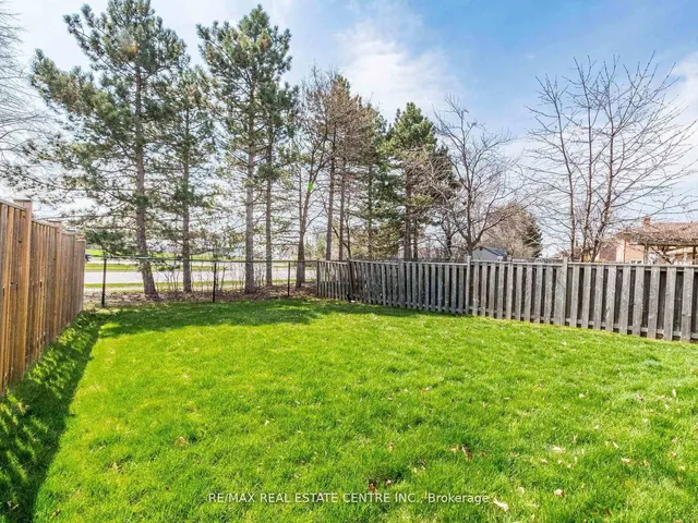 Additional image 43 of 34 Inverary Dr