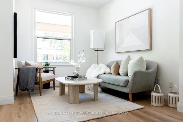 Additional image 10 of 30 Cedar Ave