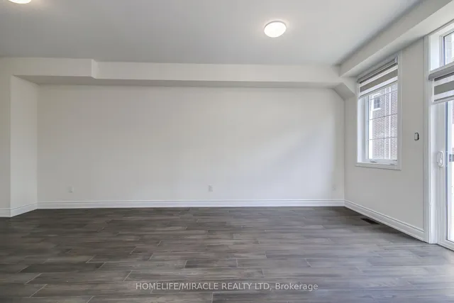 Additional image 14 of 28 Yvonne Dr