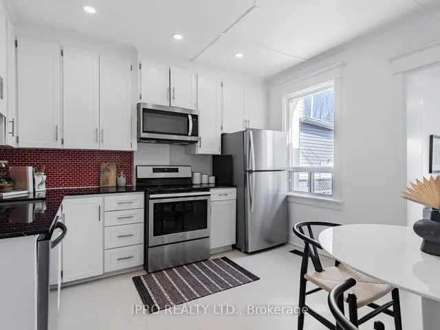Additional image 10 of 5 Thyra Ave