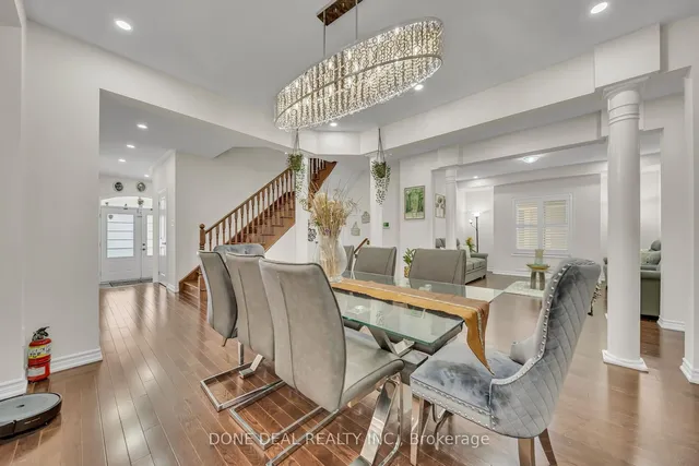 Additional image 10 of 10 Lola Cres