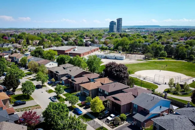 Additional image 33 of 550 Hayward Cres