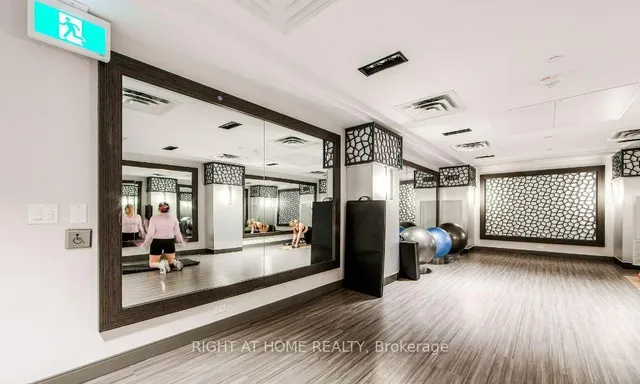 Additional image 43 of 543 RIchmond St Unit 221