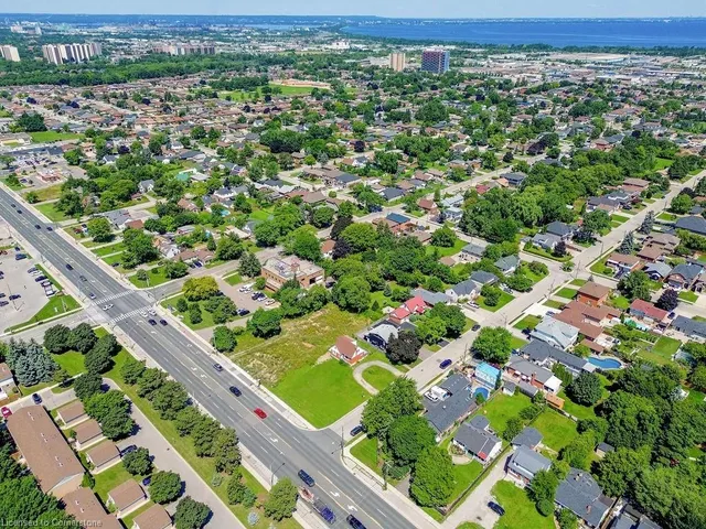 Additional image 8 of 205 Highway 8