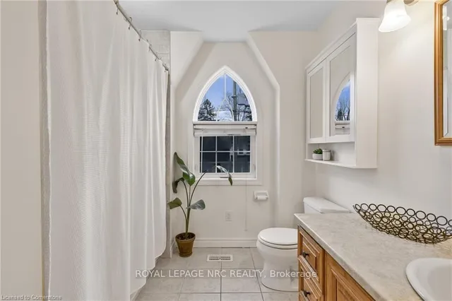 Additional image 25 of 21 Raglan St