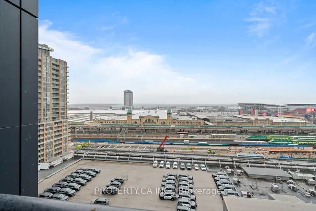 Additional image 21 of 135 East Liberty St Unit 1003