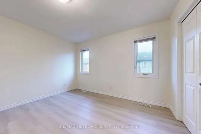 Additional image 18 of 10 FOXGLOVE Cres Unit 22