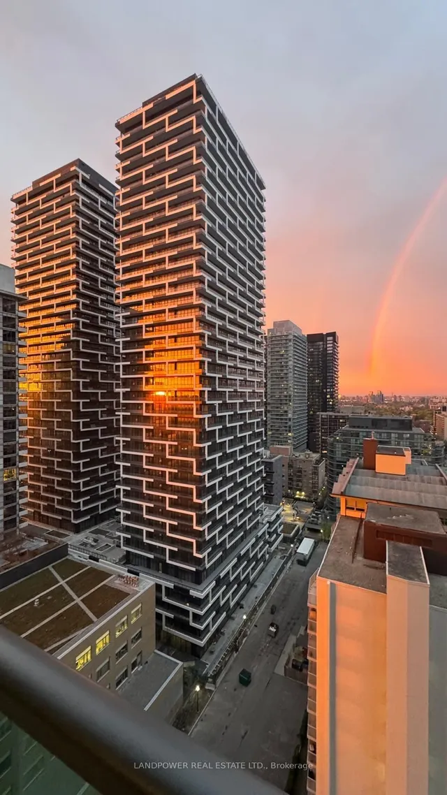 Additional image 15 of 70 Roehampton Ave Unit 1812