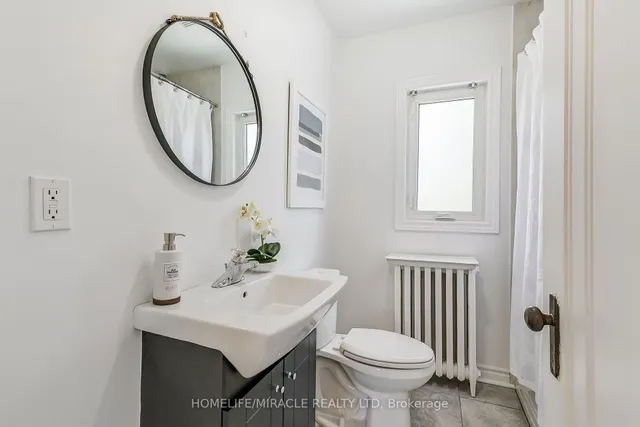 Additional image 22 of 133 Queens Dr