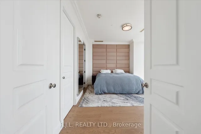 Additional image 37 of 183 Wellington St Unit 2505