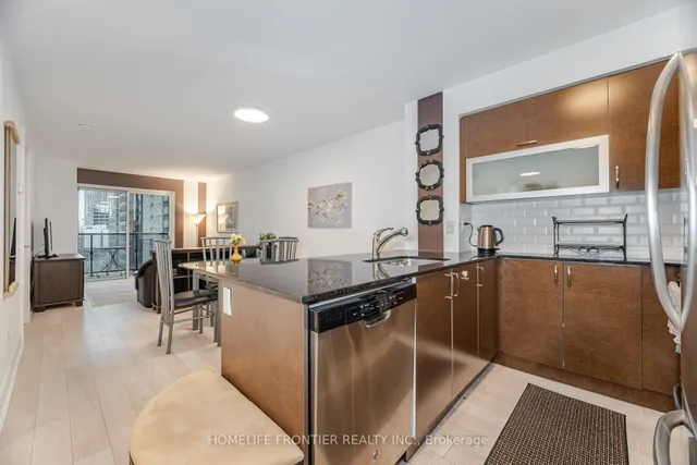 Additional image 17 of 28 Ted Rogers Way Unit 1506