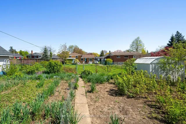 Additional image 39 of 2343 Redfern Rd