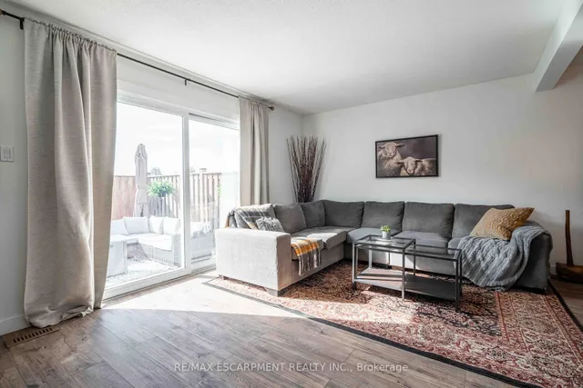 Additional image 12 of 1190 Upper Ottawa St Unit 11