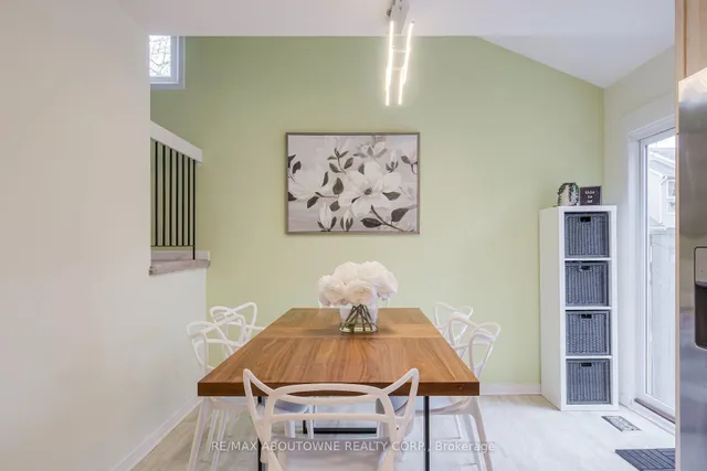 Additional image 18 of 2385 Woodward Ave Unit 33