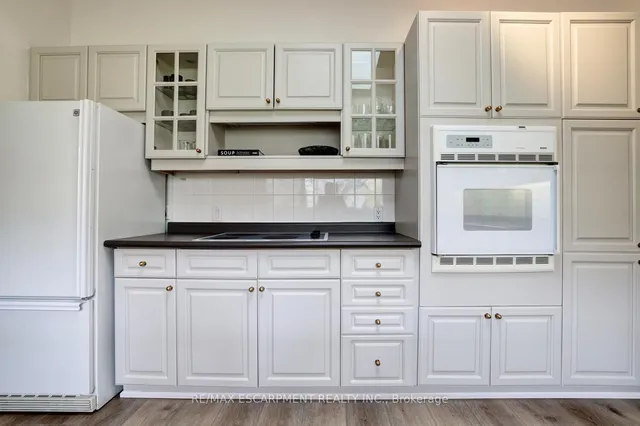 Additional image 21 of 146 Birett Dr