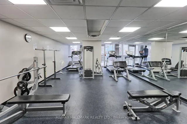 Additional image 23 of 650 Queens Quay Unit 509