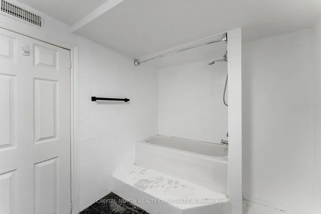 Additional image 31 of 7 Golfwood Hts