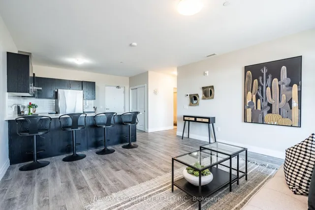 Additional image 5 of 1 Redfern Ave Unit 441