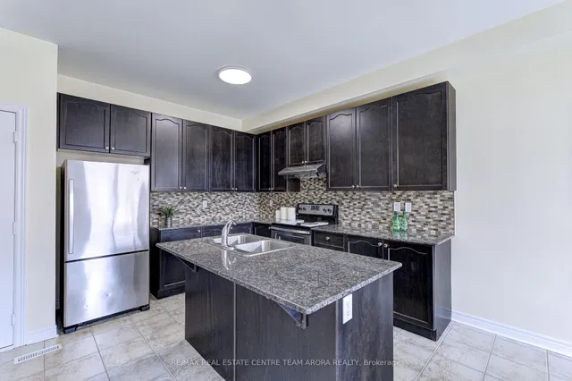 Additional image 19 of 23 George Robinson Dr