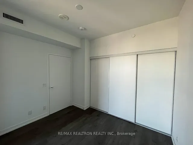 Additional image 8 of 270 Dufferin St Unit 602