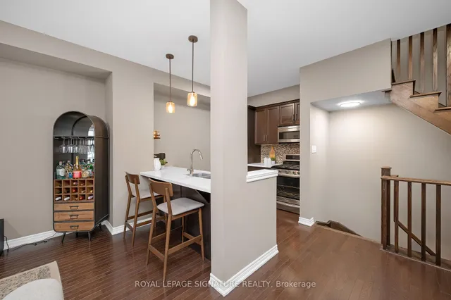 Additional image 6 of 215 Dundas St Unit 29