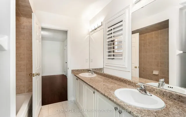 Additional image 35 of 94 Bayhampton Dr