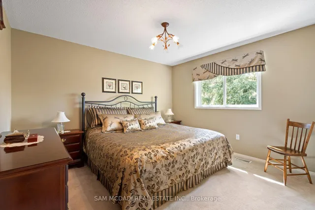 Additional image 26 of 18 Naples Blvd