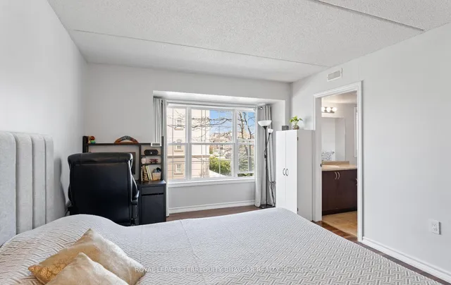 Additional image 23 of 1340 Main St Unit 202