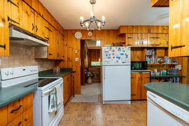 Additional image 12 of 1215 Derry Rd