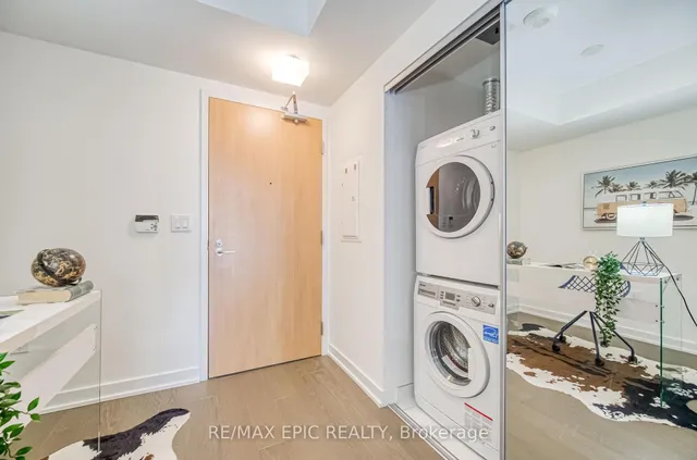 Additional image 26 of 11 Wellesley St Unit 909